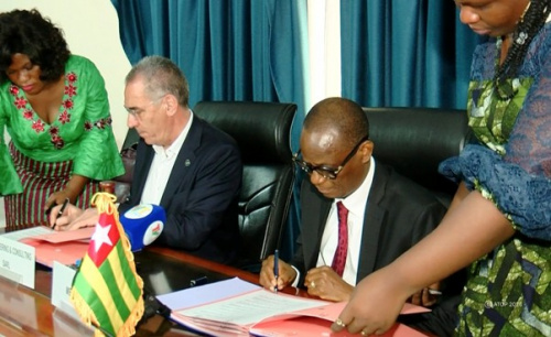 Commerce : un projet de “Maisons de services” pour moderniser les marchés au Togo