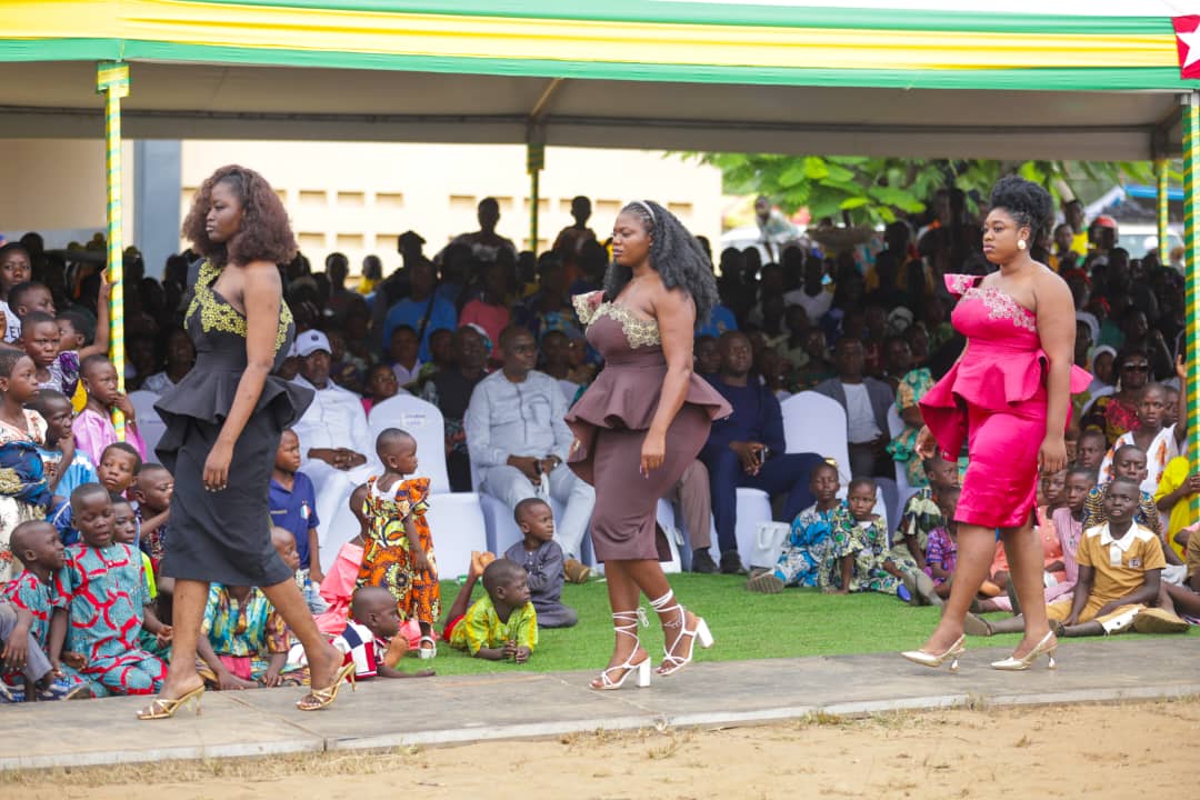 KAV ÉLITE FASHION SHOW 4 : haute couture, culture et identité au rendez-vous des Evala