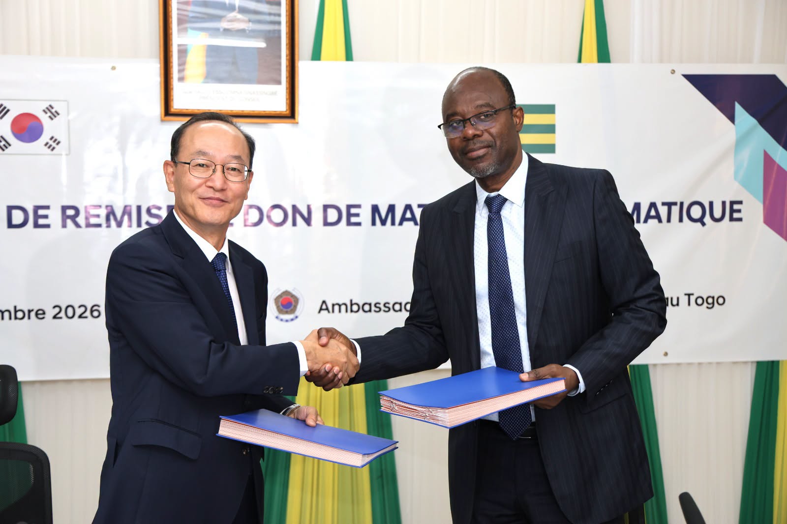 Coopération Togo–Corée : plus de 162 millions FCFA d’équipements pour le ministère et six mairies
