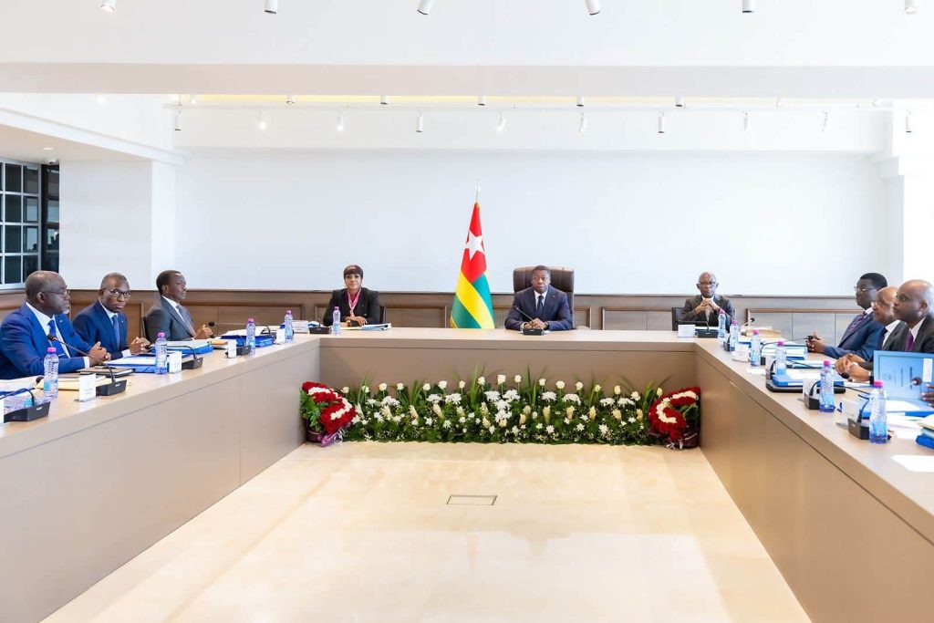 Togo : le Conseil des ministres du 22 octobre examine les budgets rectificatif 2026 et prévisionnel 2027